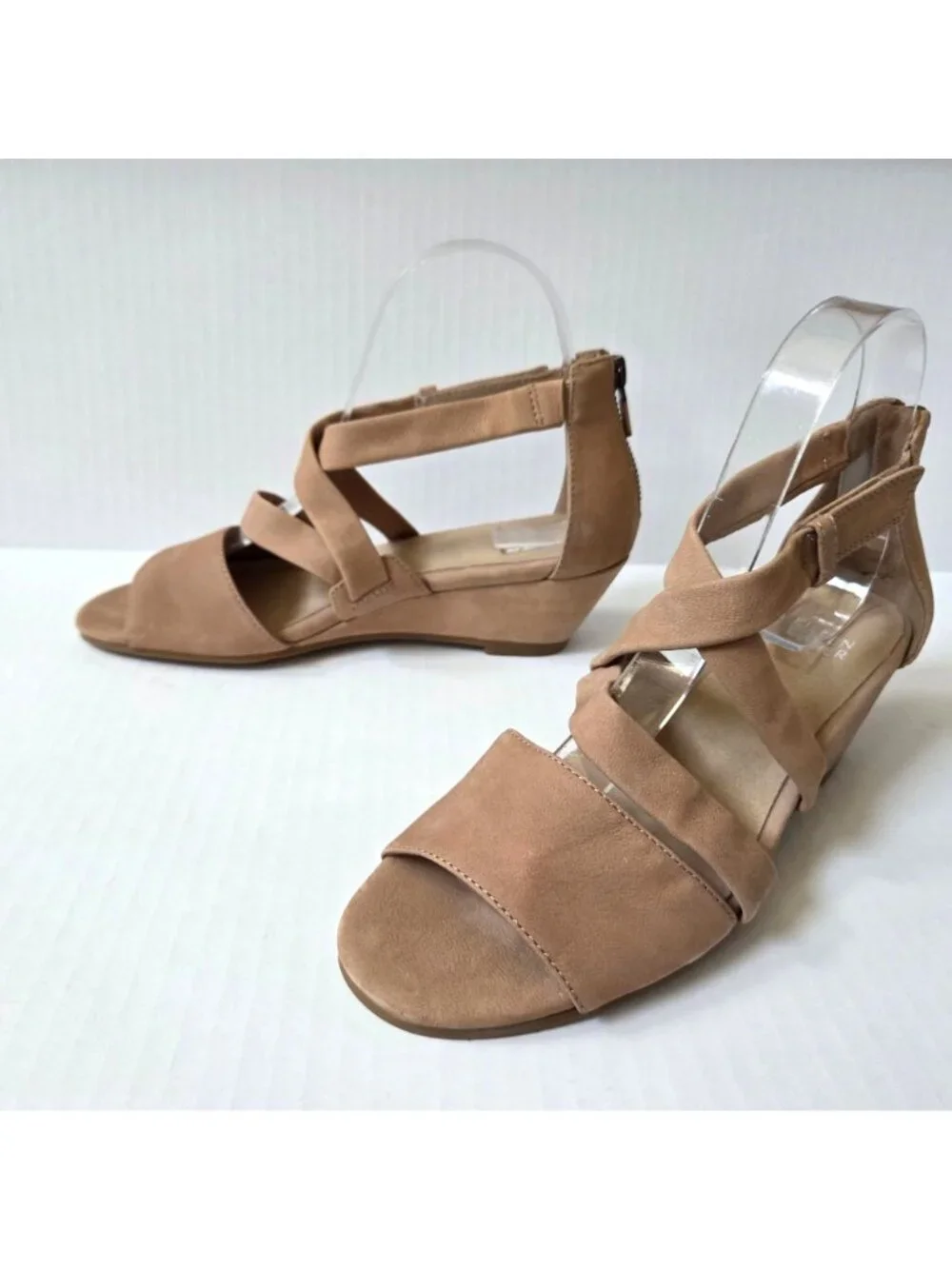 Eileen Fisher straps rate